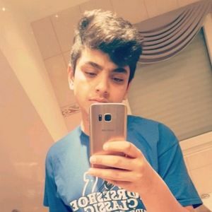 Meet your Posher, Haroon